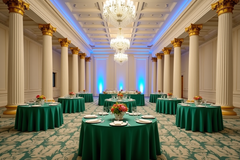 SALÓN ESMERALDA 8